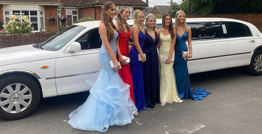 Prom Nights Hire a limo in Portsmouth Hampshire from Hampshire Limo Hire